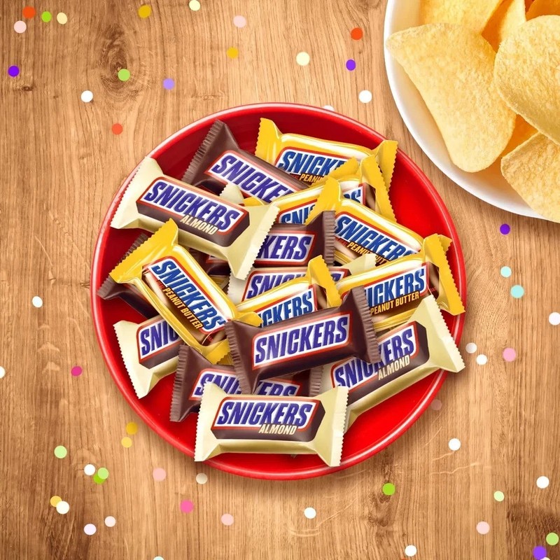 Fun Size Football Chocolate Bars Variety Pack, Party Size - 24.02 Oz Candy Bag gallery