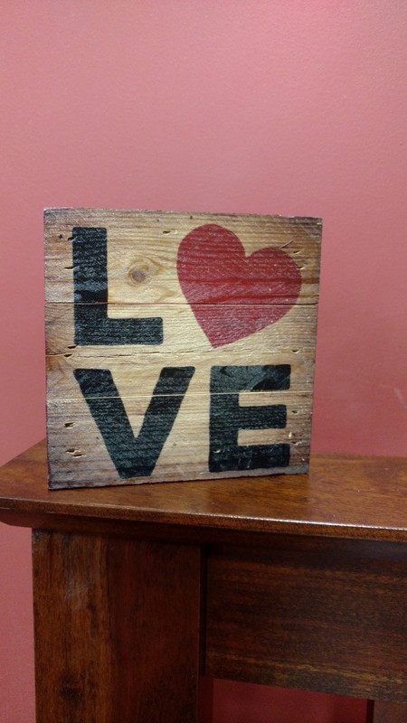 New!! Cute Wooden standing rustic LOVE motto