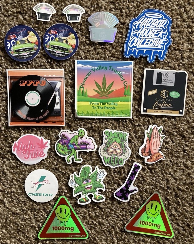 1/2 LB OF CANNABIS STICKERS/125+ DECALS/LOT OF PRODUCT, STRAINS & GROW STICKERS