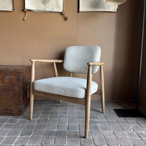 Sillón Montt Antique White