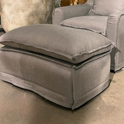Sillón y Pouf Santo Concilio Gris