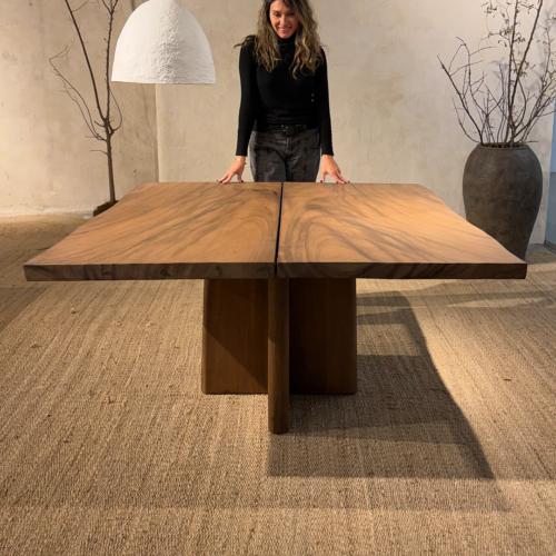 Mesa de Comedor Renacida Cuadrada
