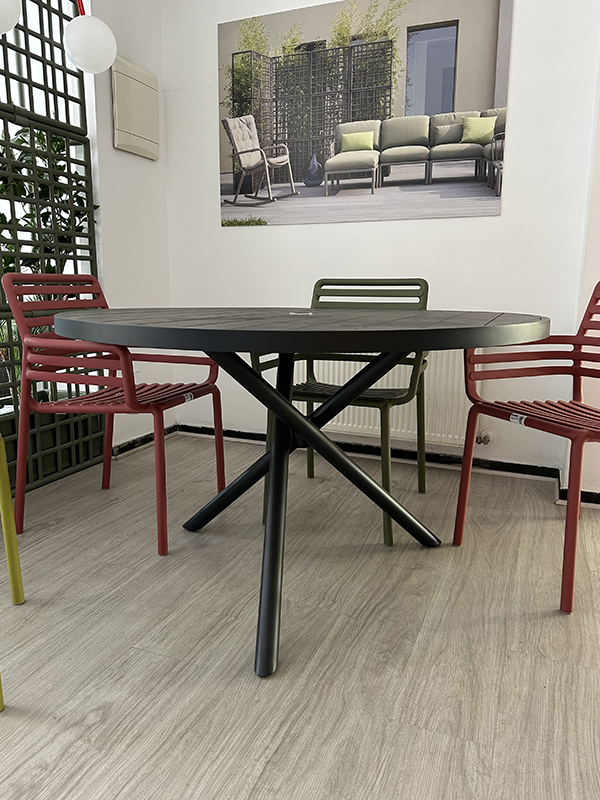 FullSizeRender-10.jpg Mesa de Aluminio Maryard - Imagen 1